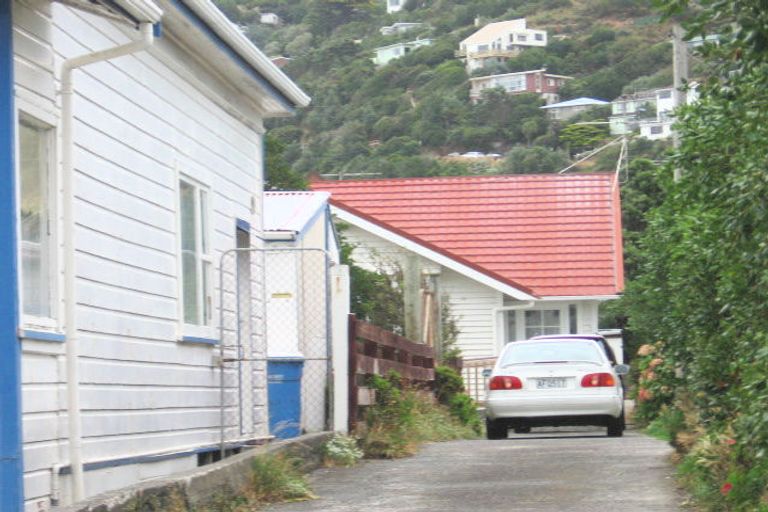 Photo of property in 198 Onepu Road, Lyall Bay, Wellington, 6022