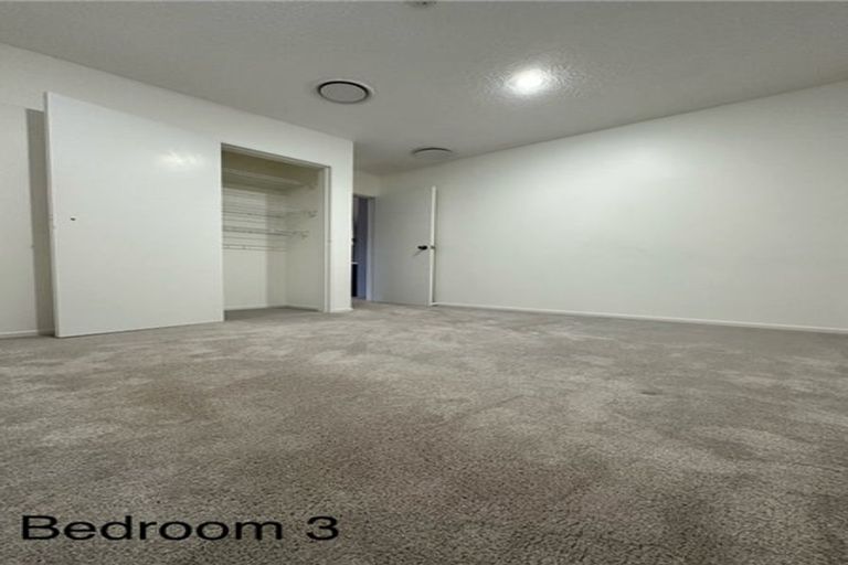 Photo of property in 32 Ring Lane, Paparangi, Wellington, 6037