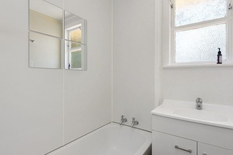 Photo of property in 369 Peachgrove Road, Fairfield, Hamilton, 3214