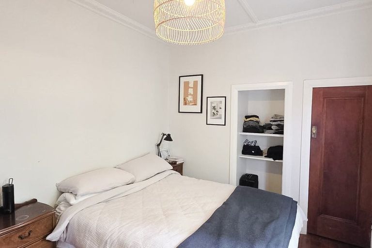 Photo of property in 238 Queens Drive, Lyall Bay, Wellington, 6022