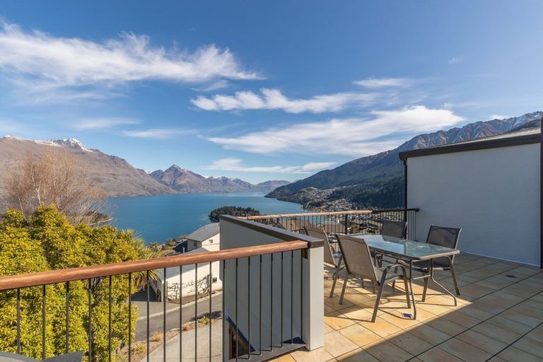 Photo of property in 20b Manchester Place, Queenstown, 9300
