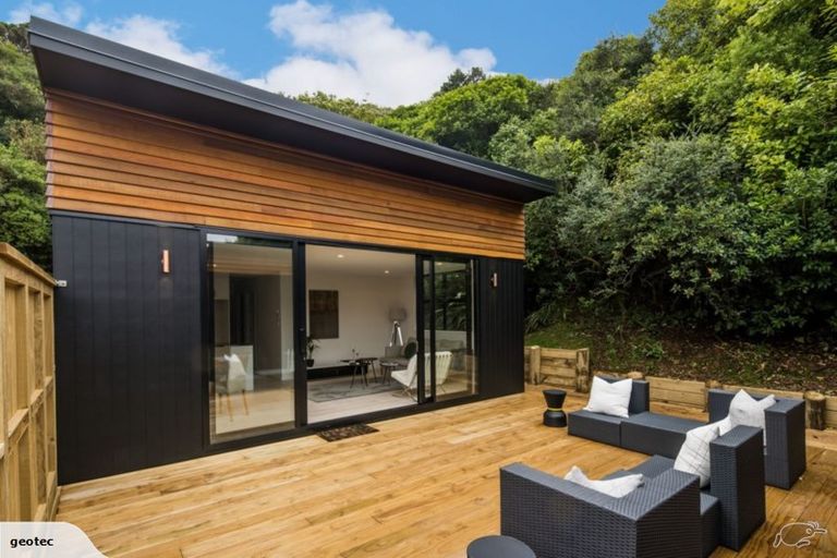 Photo of property in 12 Appleton Place, Karori, Wellington, 6012