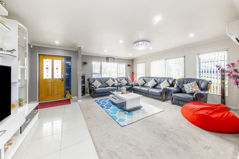 Photo of property in 9 Goh Place, Manurewa, Auckland, 2105