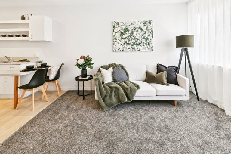 Photo of property in Terrace Tower Apartments, 11d/126 The Terrace, Wellington Central, Wellington, 6011