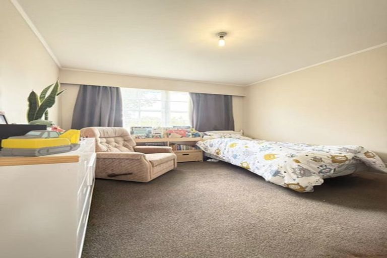 Photo of property in 12 Fiesta Drive, Half Moon Bay, Auckland, 2012