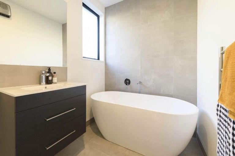 Photo of property in 19 Fraser Road, Pokeno, 2471