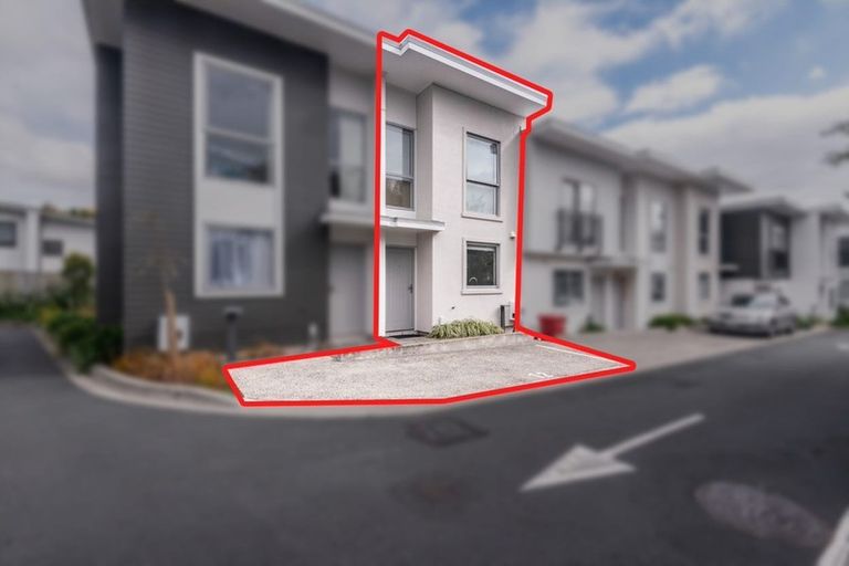 Photo of property in 12/32u Dr Taylor Terrace, Johnsonville, Wellington, 6037