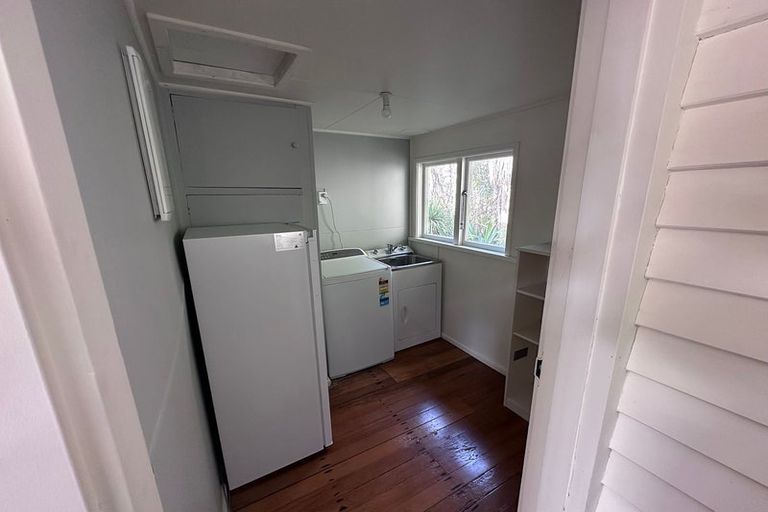 Photo of property in 36 Aratoro Place, Mount Pleasant, Christchurch, 8081
