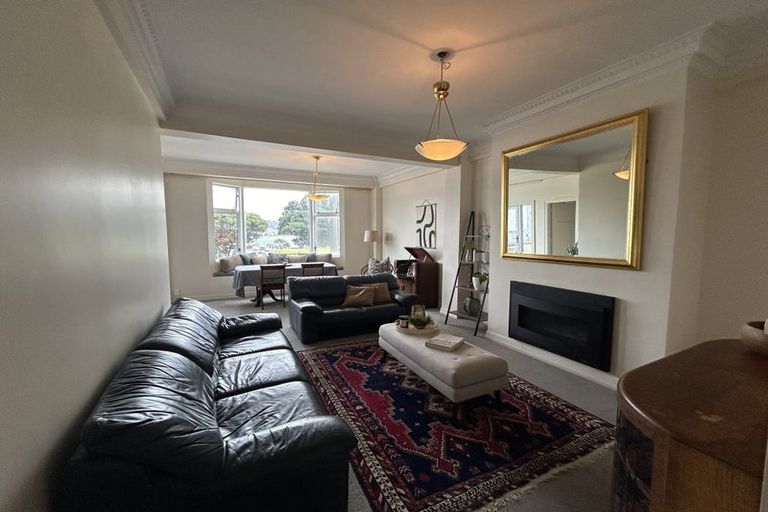 Photo of property in 154u1 Oriental Parade, Oriental Bay, Wellington, 6011