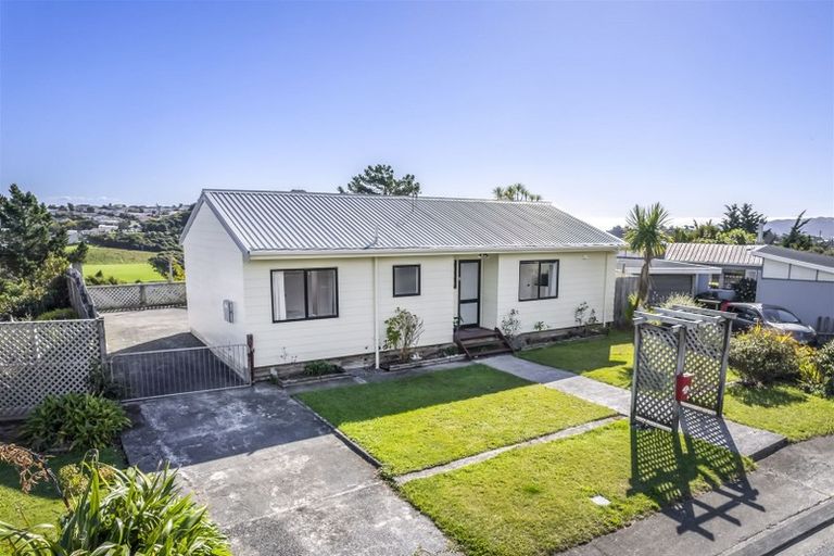 Photo of property in 17 The Bollard, Whitby, Porirua, 5024