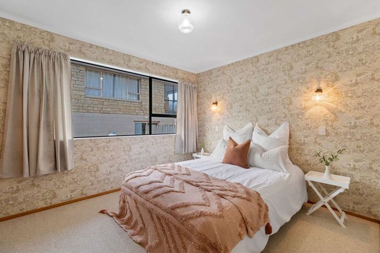 Photo of property in 11a Garfield Road, Helensville, 0800