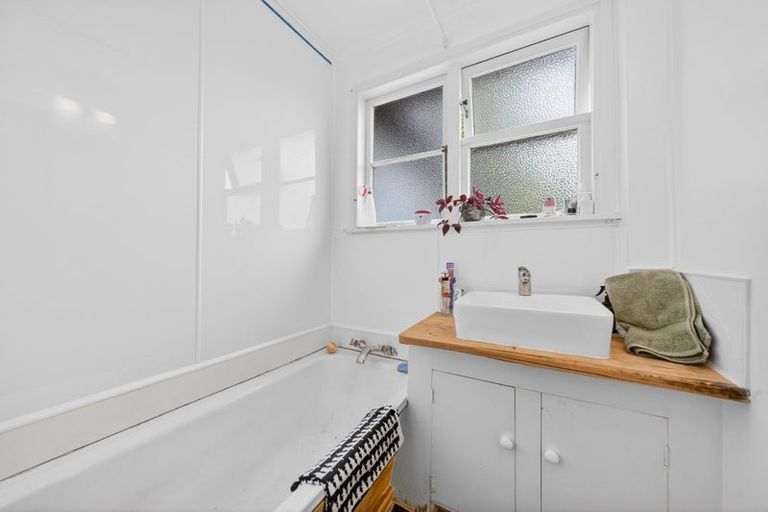 Photo of property in 13 Churchill Avenue, Lansdowne, Masterton, 5810