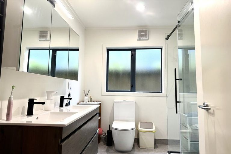 Photo of property in 72f Hazlewood Avenue, Karori, Wellington, 6012