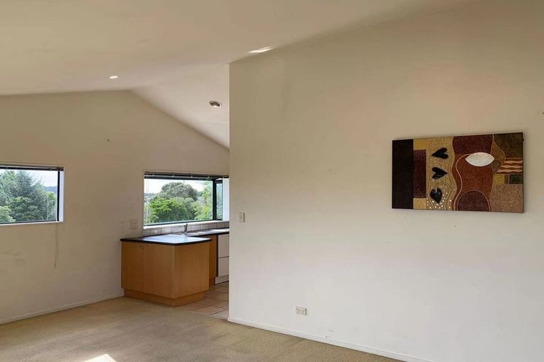 Photo of property in 6/76 Target Road, Totara Vale, Auckland, 0629