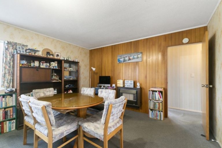 Photo of property in 98a Reynolds Street, Taita, Lower Hutt, 5011