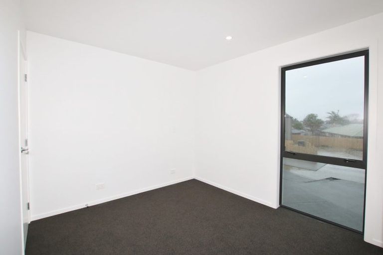 Photo of property in 2a Otaimako Place, Mangere, Auckland, 2022