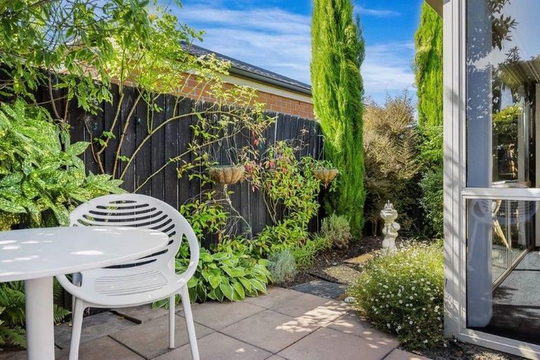 Photo of property in 31b Wilsons Road, Saint Martins, Christchurch, 8022