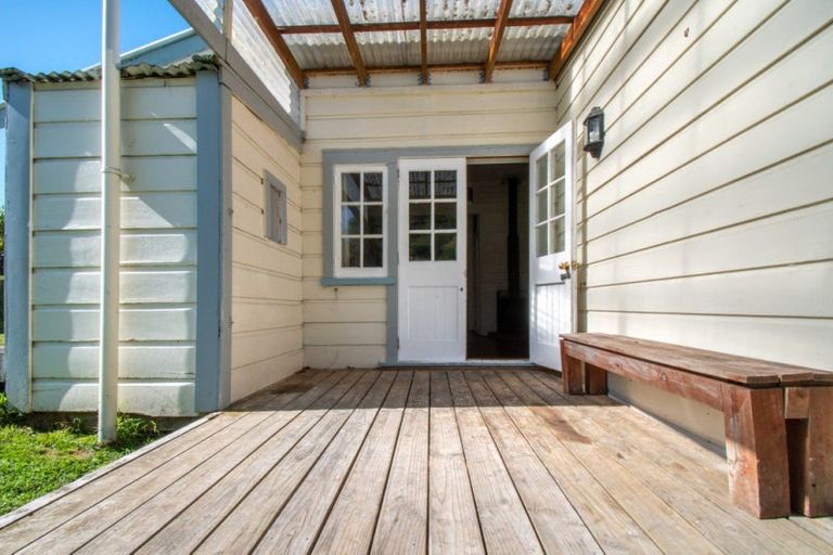 Photo of property in 104 Sandon Road, Feilding, 4702