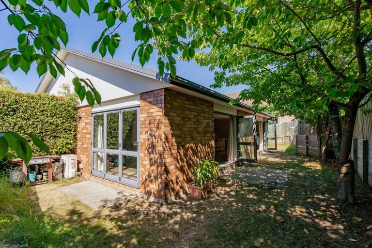 Photo of property in 8& 8a Coromandel Street, Wanaka, 9305