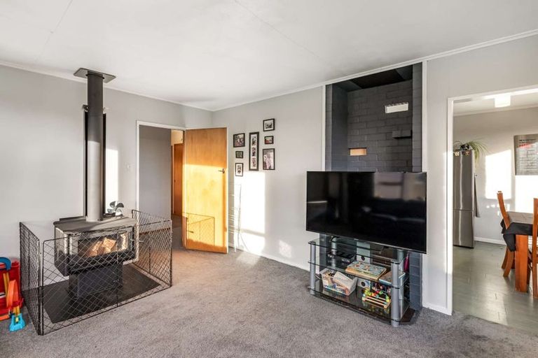 Photo of property in 2 Dale Crescent, East Gore, Gore, 9710