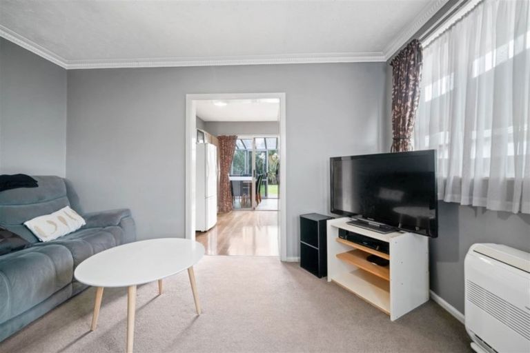 Photo of property in 2/20a Downing Street, Hoon Hay, Christchurch, 8025