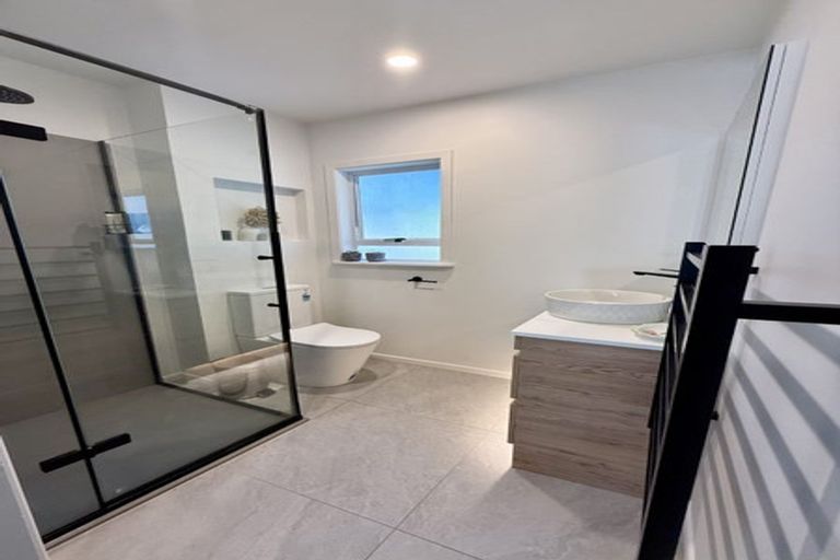 Photo of property in 11a Baroda Street, Khandallah, Wellington, 6035