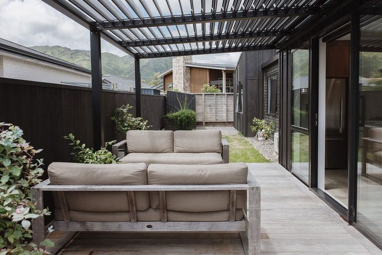 Photo of property in 9 Kaiwaru Place, Waikanae, 5036