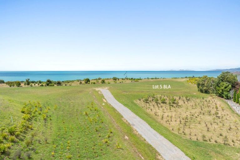 Photo of property in 112 Aporo Road, Ruby Bay, 7173