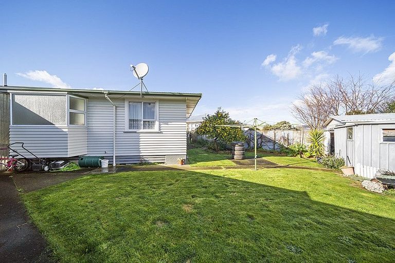 Photo of property in 15 Murray Avenue, Hawera, 4610