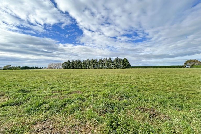 Photo of property in 137 Seaward Road, Edendale, 9825