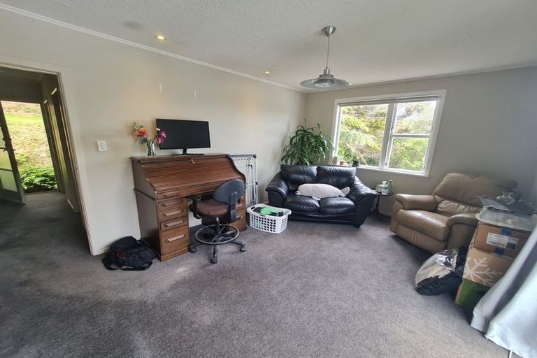 Photo of property in 7 Chaucer Way, Karori, Wellington, 6012