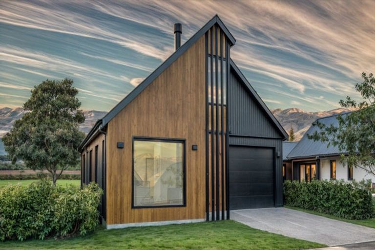 Photo of property in 113 Wooing Tree Avenue, Cromwell, 9310