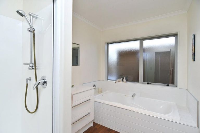 Photo of property in 66 Pentecost Road, Rangiora, 7400