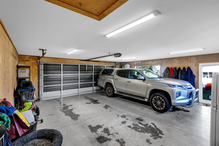 Photo of property in 159 Opunake Road, Stratford, 4391