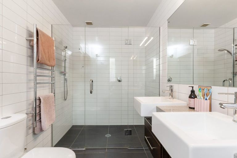 Photo of property in 186 Knowles Street, St Albans, Christchurch, 8052