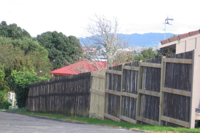 Photo of property in 39 Taioma Crescent, Te Atatu Peninsula, Auckland, 0610