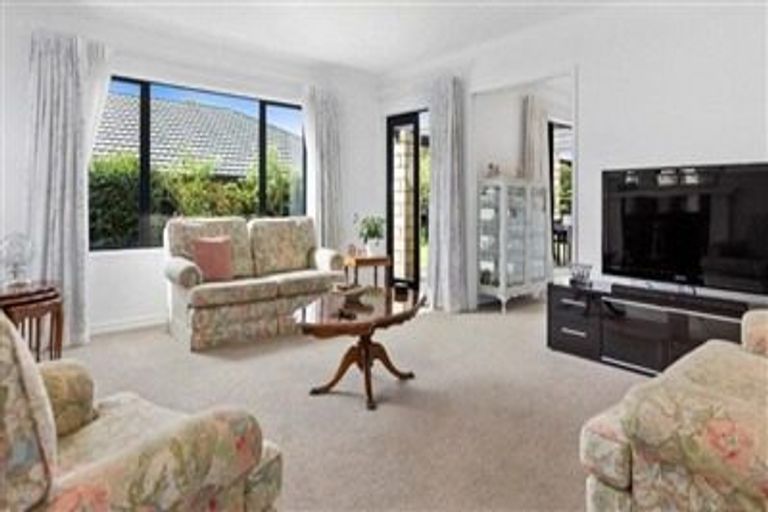 Photo of property in 56 Beaumaris Boulevard, Bethlehem, Tauranga, 3110