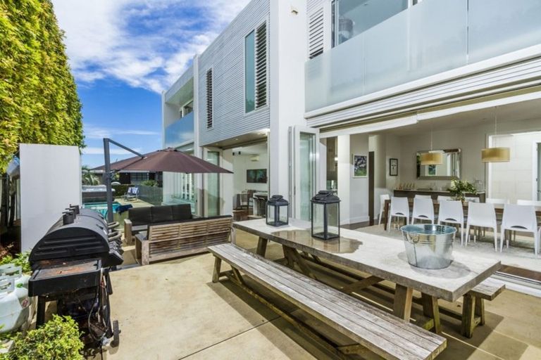 Photo of property in 2a Clifton Road, Hauraki, Auckland, 0622