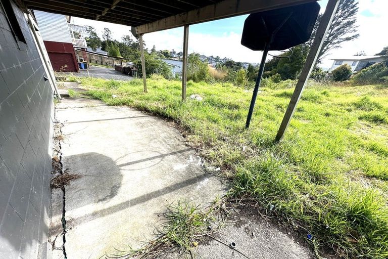 Photo of property in 305 Don Buck Road, Massey, Auckland, 0614