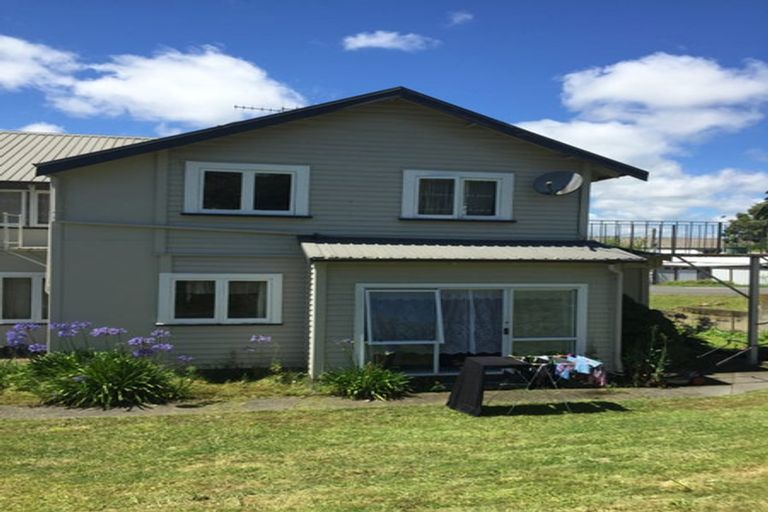 Photo of property in 2 Gaisford Terrace, Waipukurau, 4200