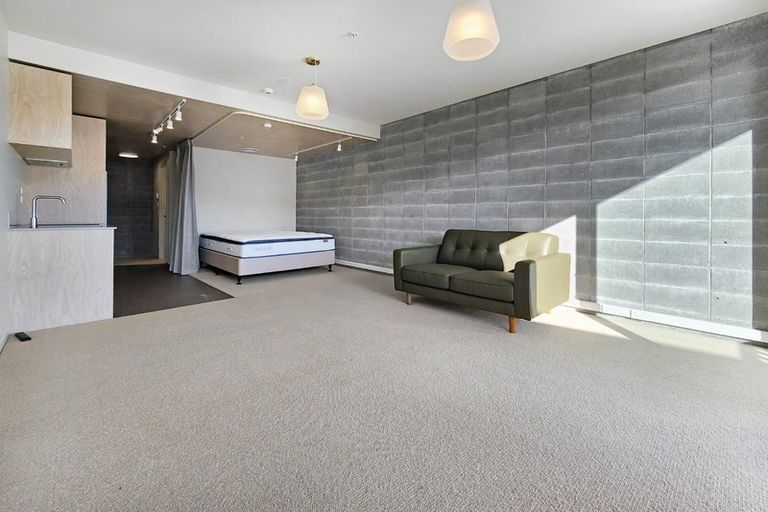 Photo of property in Vela Apartments, 105/2 Campbell Terrace, Petone, Lower Hutt, 5012