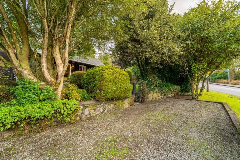 Photo of property in 2 Coulter Place, Geraldine, 7930
