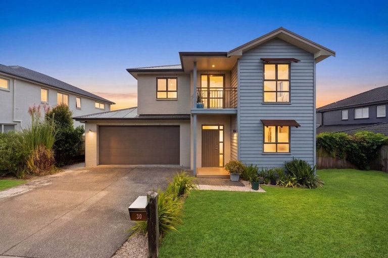 Photo of property in 30 Mackay Drive, Greenhithe, Auckland, 0632
