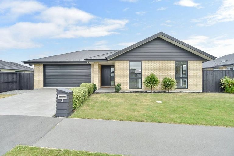 Photo of property in 8 Fearne Drive, Woodend, 7610