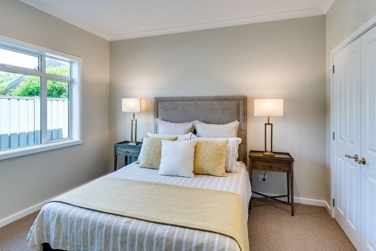 Photo of property in 14 Gee Place, Taradale, Napier, 4112