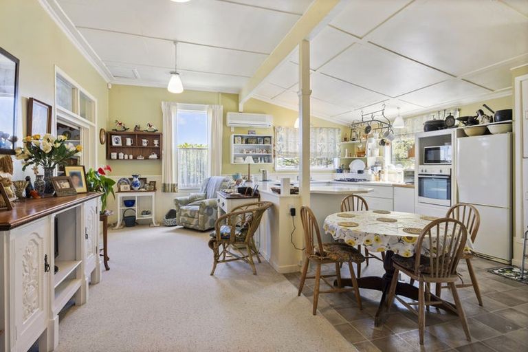 Photo of property in 47 Patu-kukupa Street, Manaia, 4612