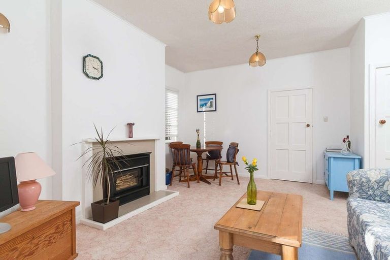 Photo of property in 86 Trafalgar Street, Waterloo, Lower Hutt, 5011