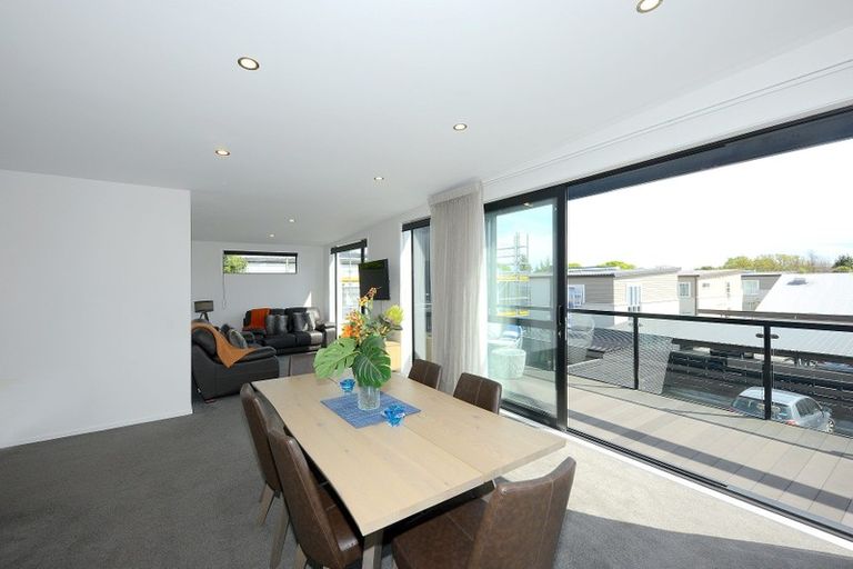 Photo of property in 4/275 Kilmore Street, Christchurch Central, Christchurch, 8011