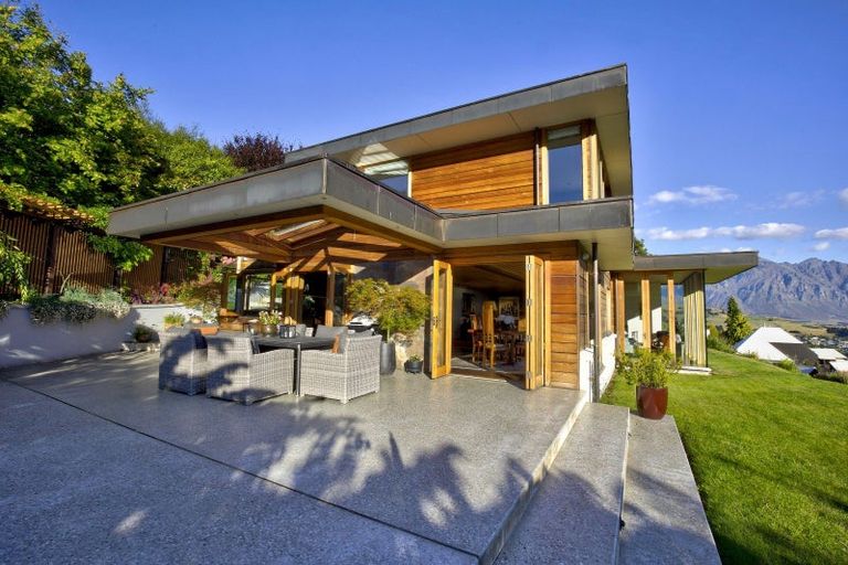 Photo of property in 27 Edinburgh Drive, Queenstown, 9300