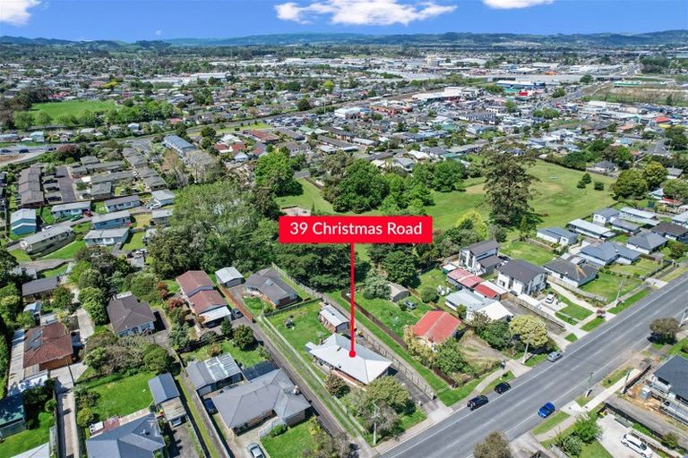 Photo of property in 39 Christmas Road, Manurewa, Auckland, 2102